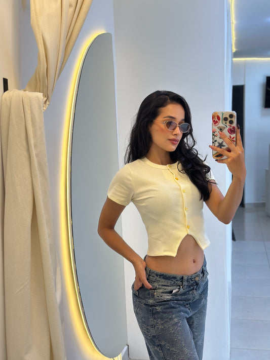 Blusa basica con botones